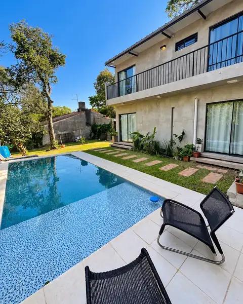 Casa contemporánea de 5 suites